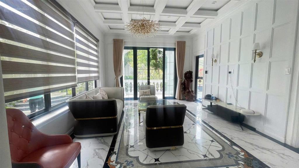 Bán biệt thự ven sông tắc nha trang có thang máy đang cho thuê 50 triệu/tháng