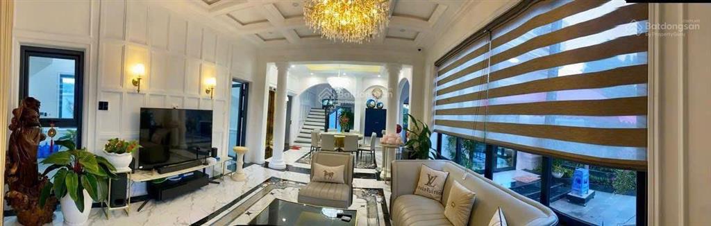 Bán biệt thự ven sông tắc nha trang có thang máy đang cho thuê 50 triệu/tháng
