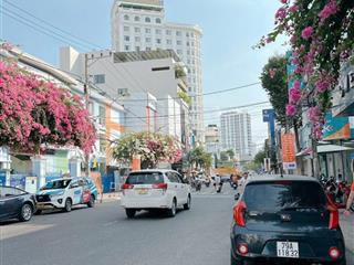 Bán nhà góc 2 tầng mặt tiền đường lý thánh tôn  giá 28 tỷ  tp nha trang, ngay sát biển