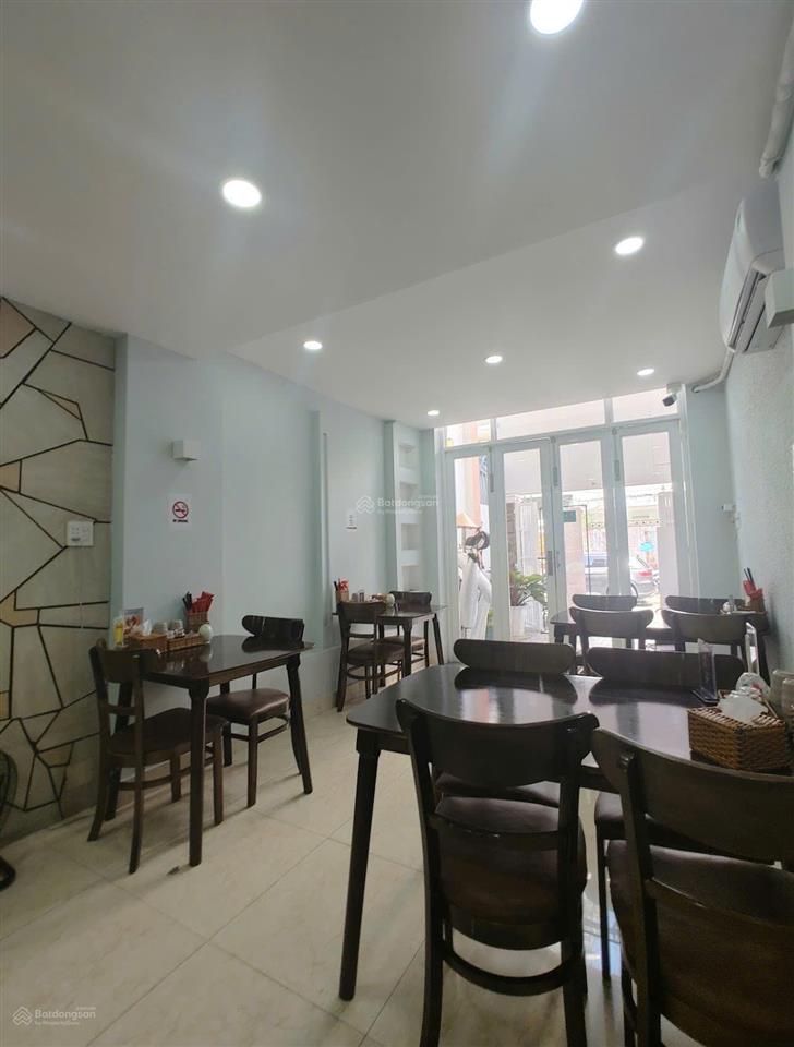 Bán nhà 4 tầng kp hàn mặt tiền đường ngô thời nhiệm, kinh doanh sầm uất, đang cho thuê 33 tr/tháng