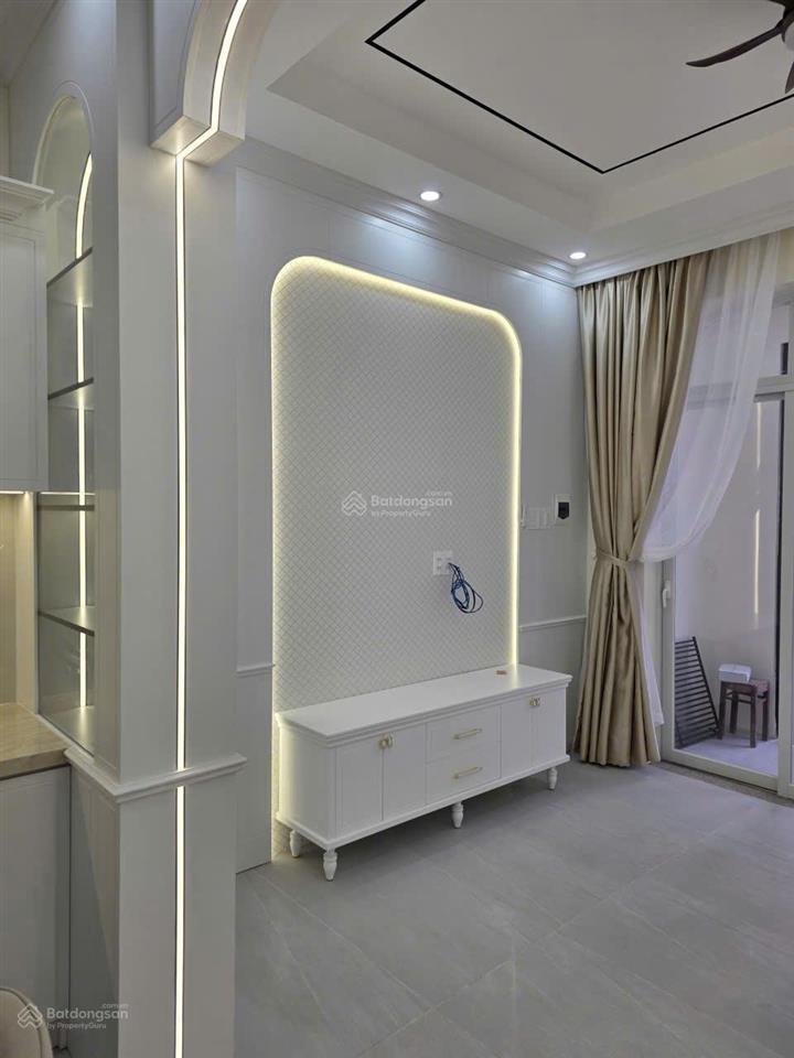 Bán nhà 4 tầng kiên cố ngay trung tâm tp nha trang, gần sát biển, sổ hồng đầy đủ giá rẻ chỉ 4,8 tỷ
