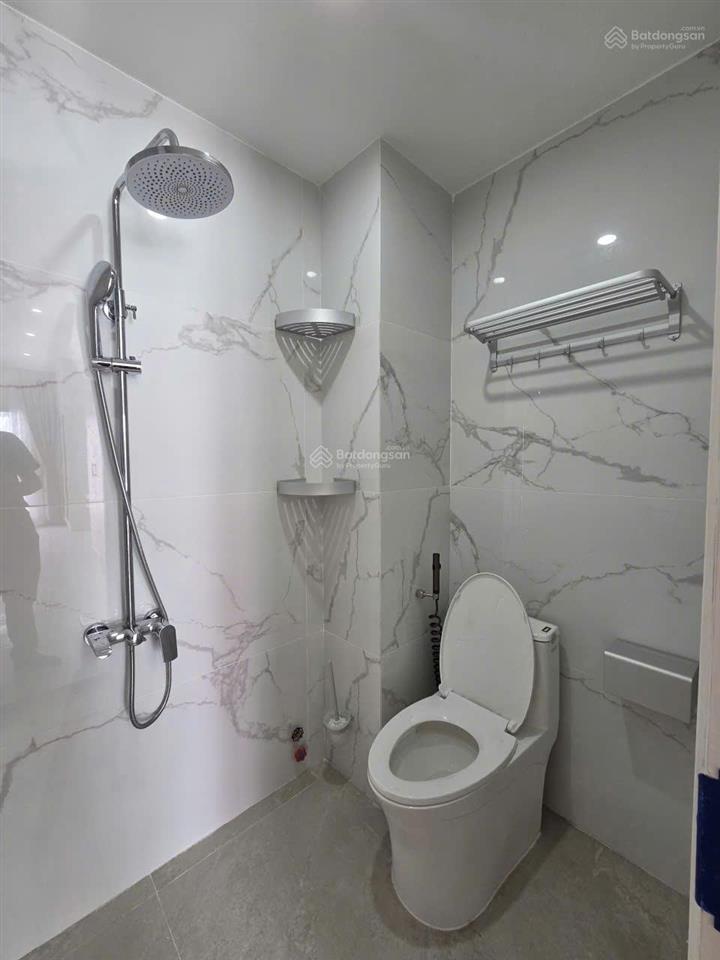 Bán nhà 4 tầng kiên cố ngay trung tâm tp nha trang, gần sát biển, sổ hồng đầy đủ giá rẻ chỉ 4,8 tỷ