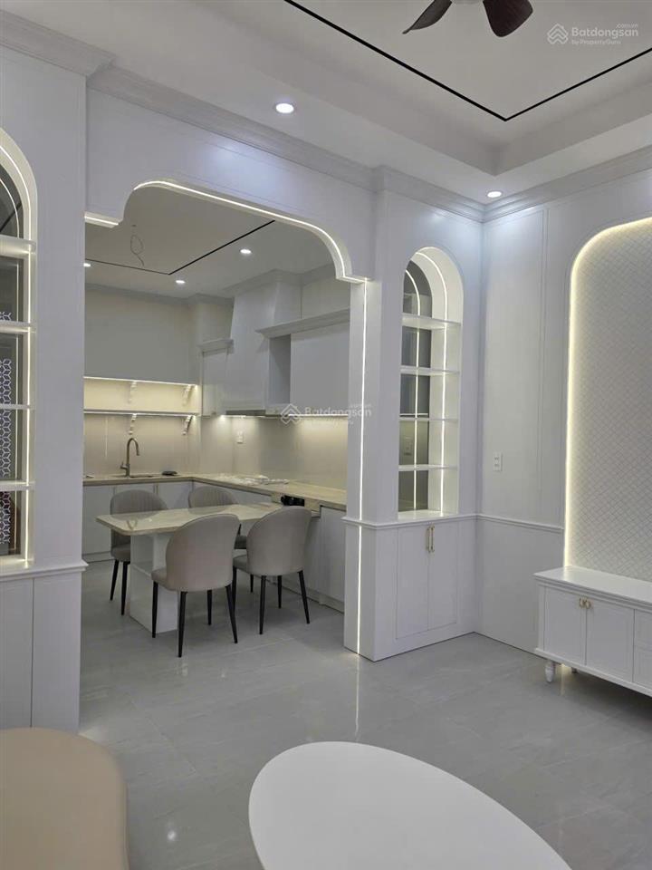 Bán nhà 4 tầng kiên cố ngay trung tâm tp nha trang, gần sát biển, sổ hồng đầy đủ giá rẻ chỉ 4,8 tỷ