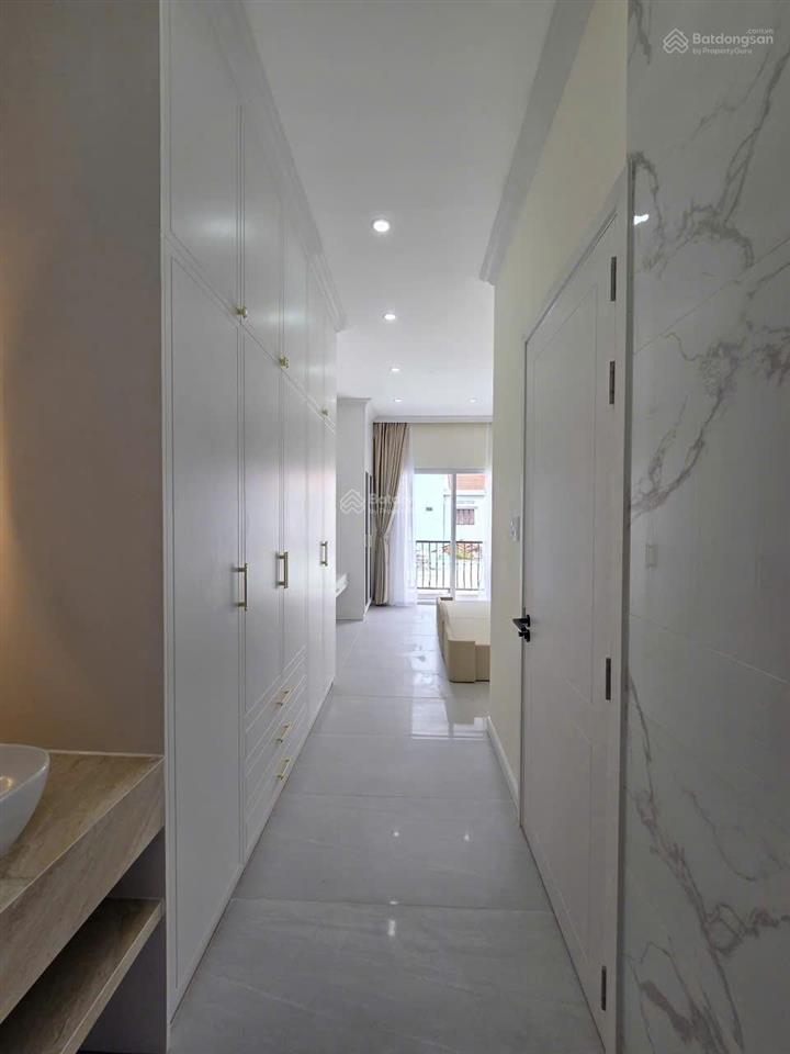 Bán nhà 4 tầng kiên cố ngay trung tâm tp nha trang, gần sát biển, sổ hồng đầy đủ giá rẻ chỉ 4,8 tỷ