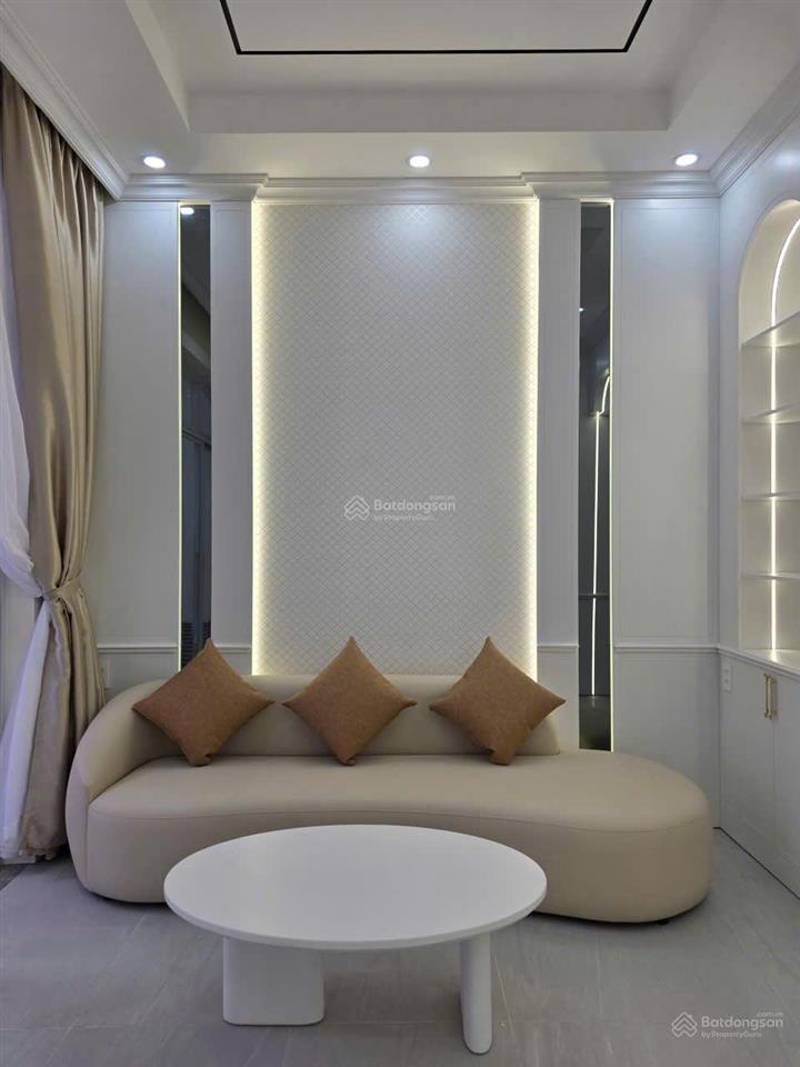 Bán nhà 4 tầng kiên cố ngay trung tâm tp nha trang, gần sát biển, sổ hồng đầy đủ giá rẻ chỉ 4,8 tỷ
