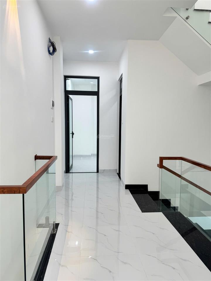 Chỉ 7tỷ 950 tr siêu phẩm nhà phố biển đường nguyễn biểu, gần sát biển, 1 trệt 2 lầu