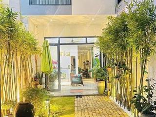 Bán nhà quân trấn (đường 10m), hùng vương, lộc thọ, nha trang gần biển, nhà 3 tầng