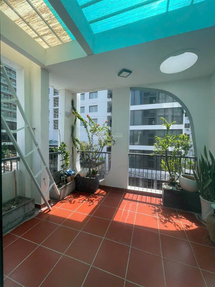 Bán nhà quân trấn (đường 10m), hùng vương, lộc thọ, nha trang gần biển, nhà 3 tầng