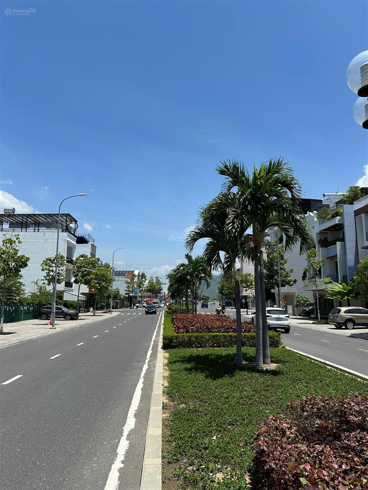 Bán đất mặt tiền đường số 22 kđt vcn phước long 1, nha trang, đường rộng 35m thông ra biển