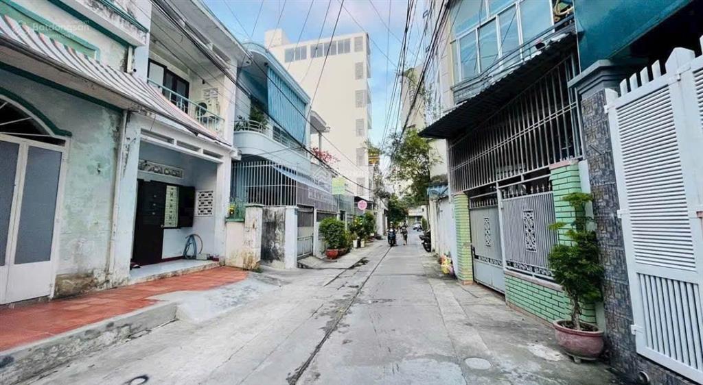Bán đất tặng nhà 1 tầng cũ, khu cán bộ quân đội, hẻm nguyễn thiện thuật, cạnh dự án sân bay cũ.
