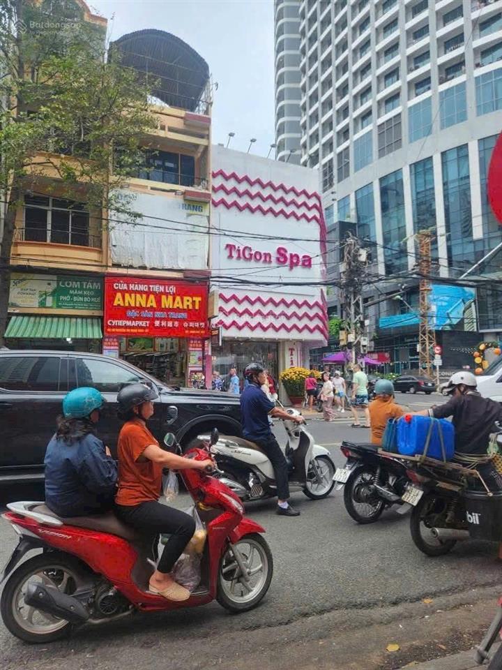 Bán nhà 4 tầng nguyễn thị minh khai, vị trí siêu hiếm, kề góc ngã 4 đường hùng vương, sát biển