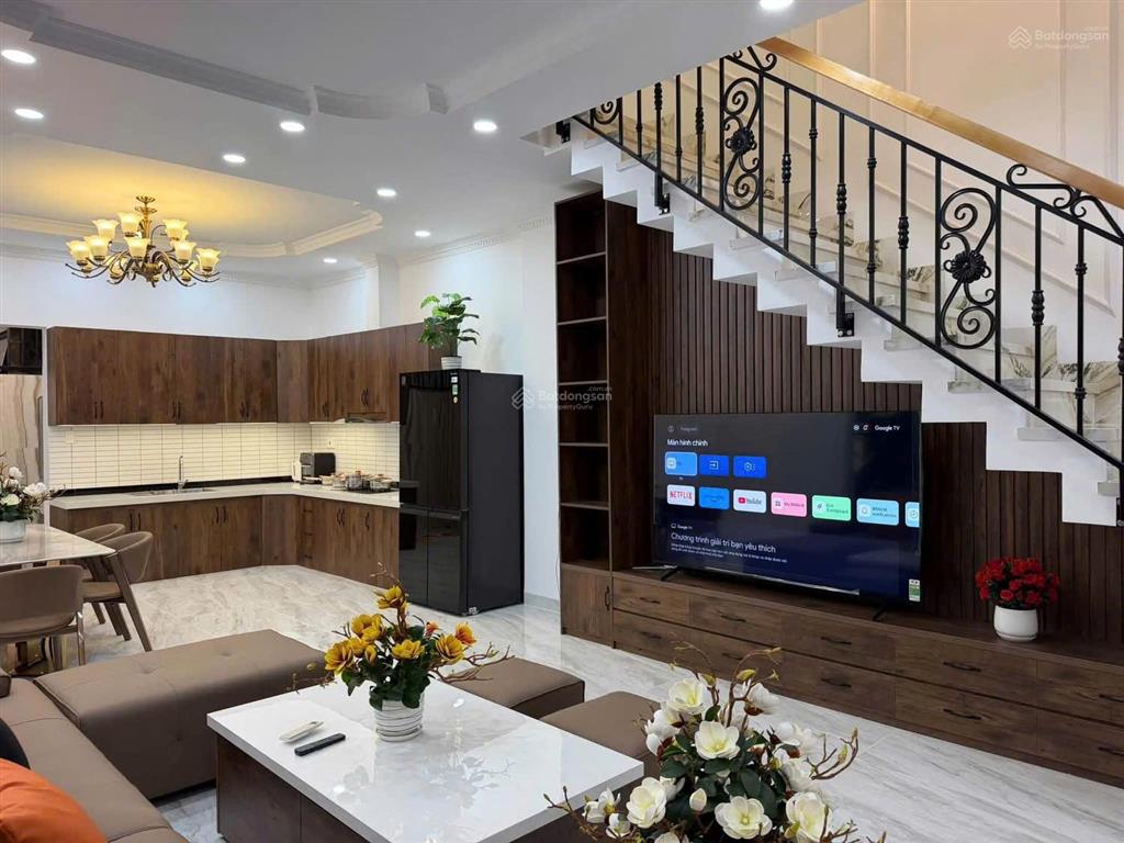 Bán nhà đẹp 3 tầng 4pn, 4wc đường 2b kđt lê hồng phong ii (hà quang 2) nha trang