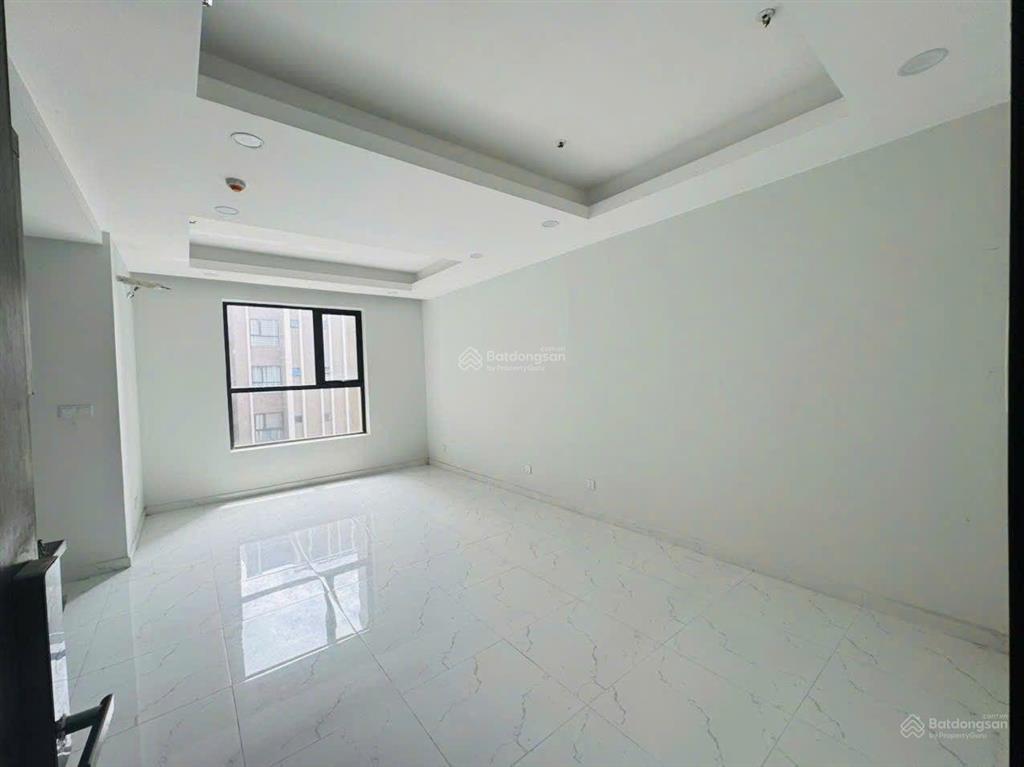 Opalskyline cho thuê căn studio có máy lạnh, rèm, giàn phơi. giá 4 trịêu/ tháng.  0907 594 ***