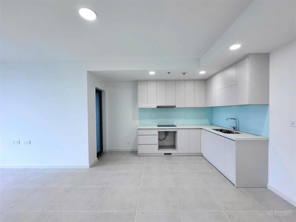 Cho thuê căn 2pn 65m2 full 3 máy lạnh, rèm, giàn phơi. giá 12tr tháng.  0907 594 *** xem nhà