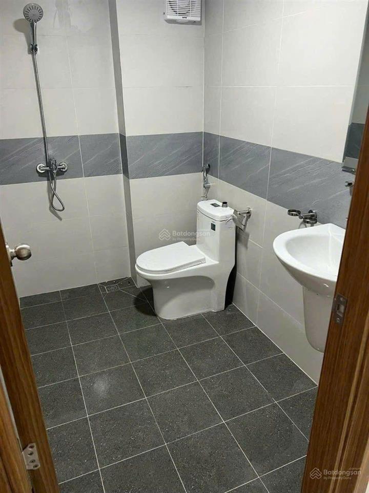 Cho thuê nhanh căn hộ splus 2pn 54m2 giá 4,5tr tháng.  0907 594 *** xem nhà