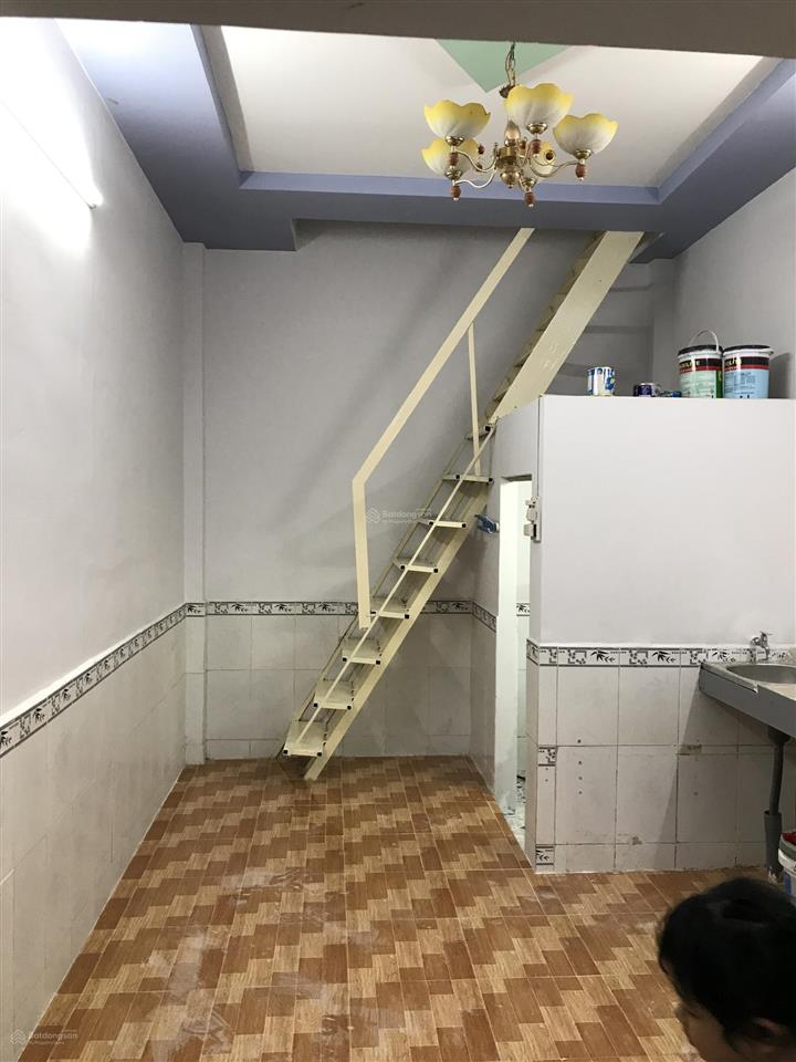 Cho thuê nhà nhỏ ở 231/43/1 trương thị hoa, 3 triệu vnd, 18m2