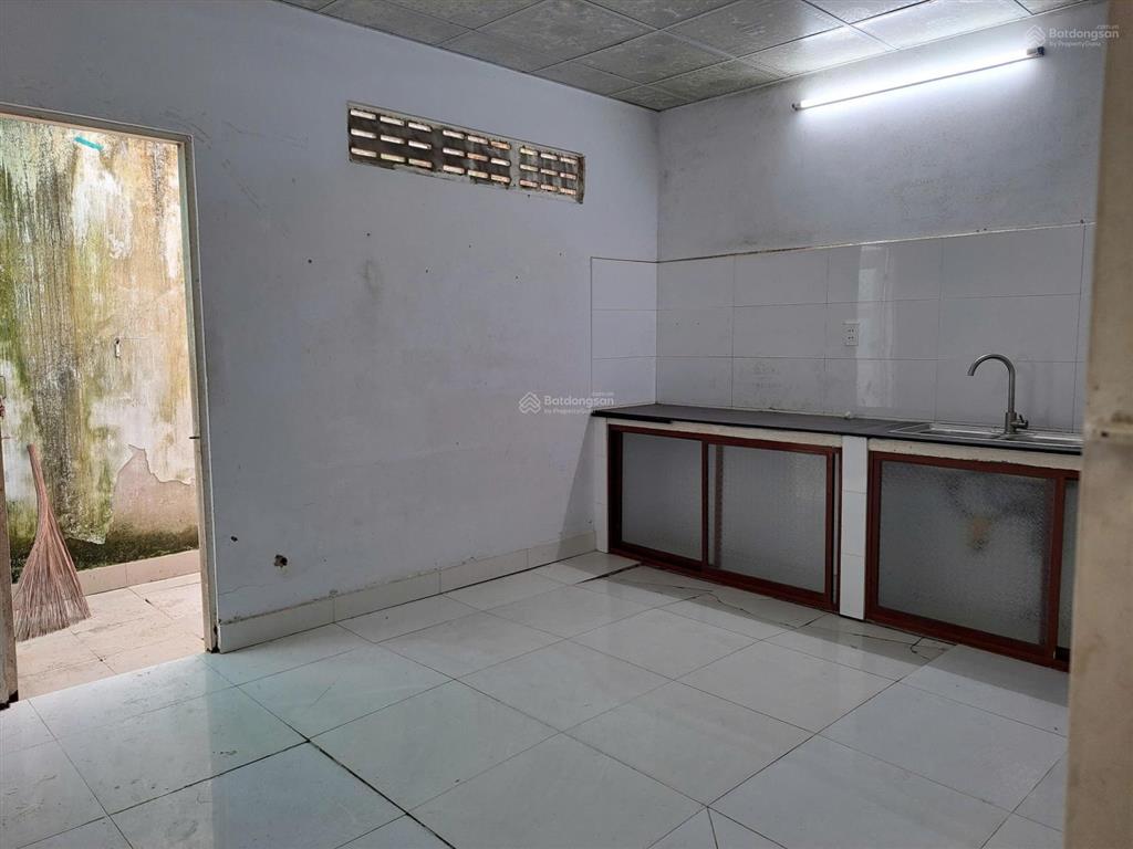 Cần bán nhà 2 tầng đường xe tải 10m nguyễn văn tạo, nhà bè. sổ hồng riêng, hoàn công đủ