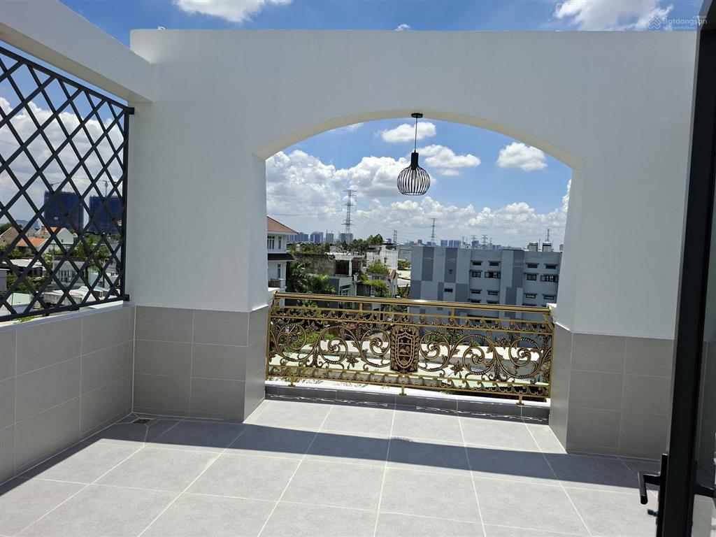 Chủ cần bán nhanh căn nhà mới xây 1 trệt, 2 lầu, sân thượng tại nguyễn bình, nhà bè
