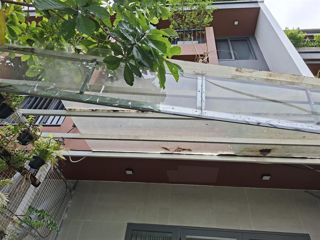 Cần bán nhà mới 4 tầng đường xe tải 10m ngay cạnh nguyễn bình, nhà bè