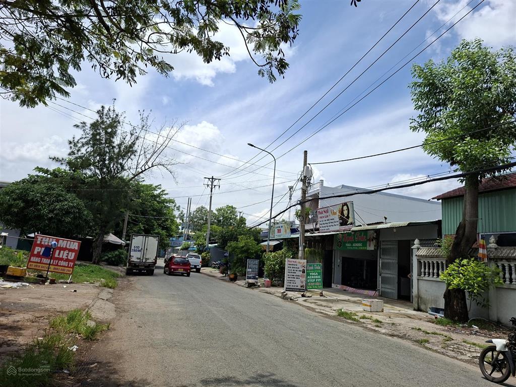 Cần bán nhà riêng 147m2 mặt tiền hẻm chính xe tải tránh nhau, ngay sát nguyễn văn tạo, nhà bè