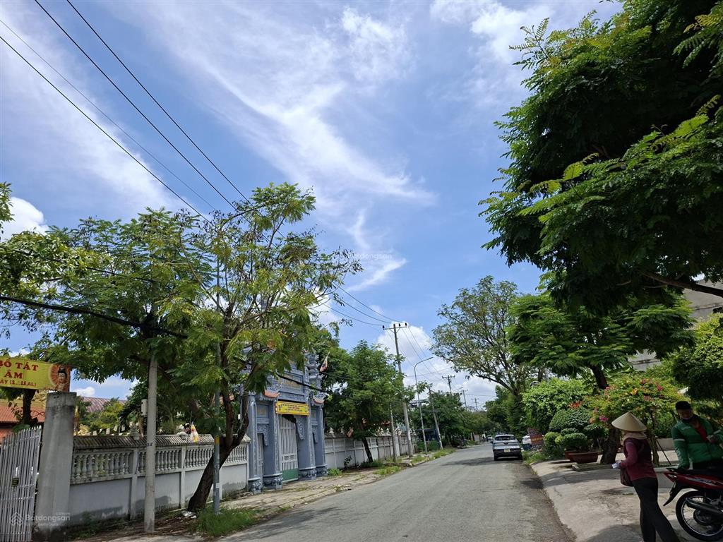 Cần bán nhà riêng 147m2 mặt tiền hẻm chính xe tải tránh nhau, ngay sát nguyễn văn tạo, nhà bè