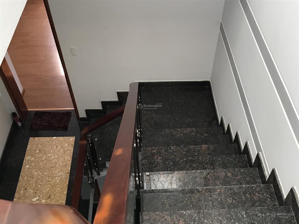 Cho thuê nhà riêng tại e34, hoàng quốc việt, 20 triệu vnd, 225m2, 3pn, 5wc