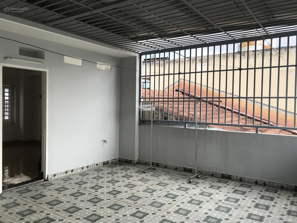 Cho thuê nhà riêng tại e34, hoàng quốc việt, 20 triệu vnd, 225m2, 3pn, 5wc