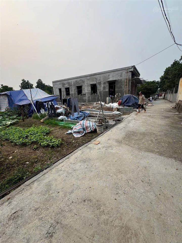 Đất trung tâm thị trấn văn giang, đường ô tô vào tận đất, giá chỉ 3,x tỷ/lô