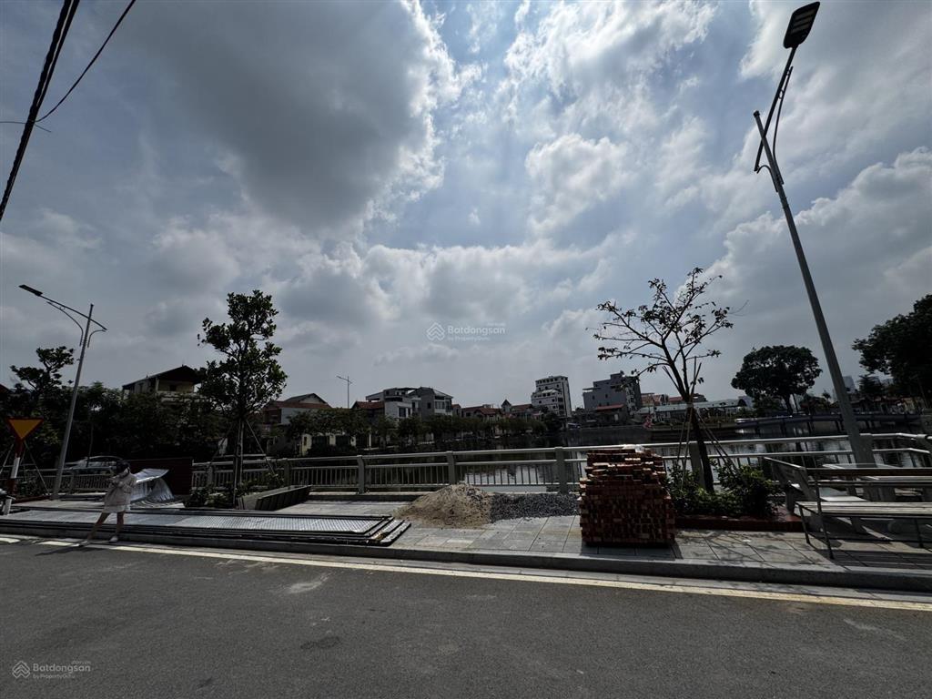 Hơn 2 tỷ lô đất ngay hồ lại ốc, xã nghĩa trụ, tỉnh hưng yên