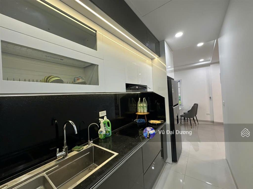 Cho thuê căn góc 2pn 2wc, chung cư quang vinh 39 lương khánh thiện