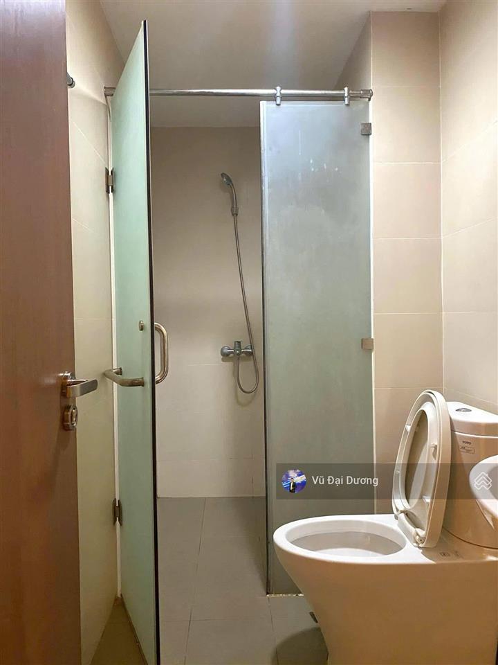 Cho thuê căn 2pn full đồ shp plaza giá 9 triệu/tháng bao phí quản lý + internet.
