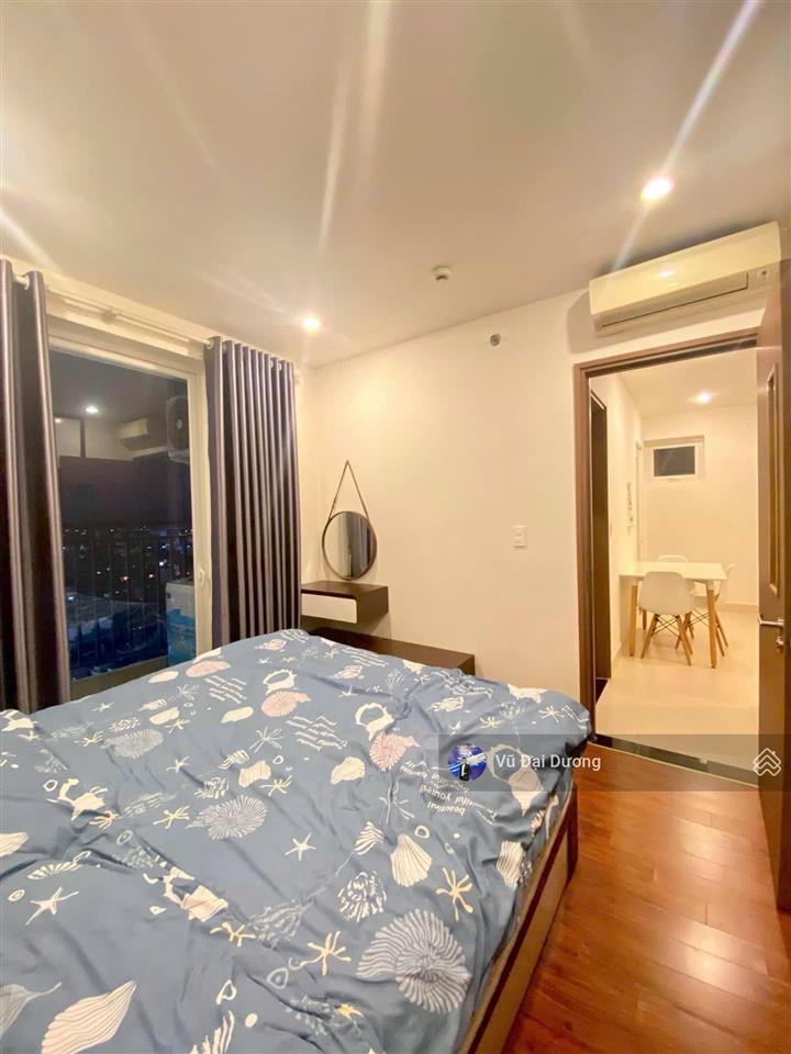 Cho thuê căn 2pn full đồ shp plaza giá 9 triệu/tháng bao phí quản lý + internet.
