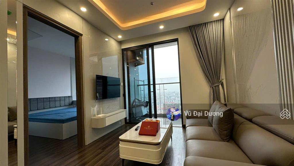 Cho thuê căn 2pn 2 wc nội thất đẹp, view võ nguyên giáp hoàng huy commerce.