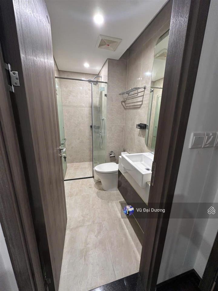 Cho thuê căn 2 ngủ 2 wc hoàng huy commerce giá 7 triệu/tháng