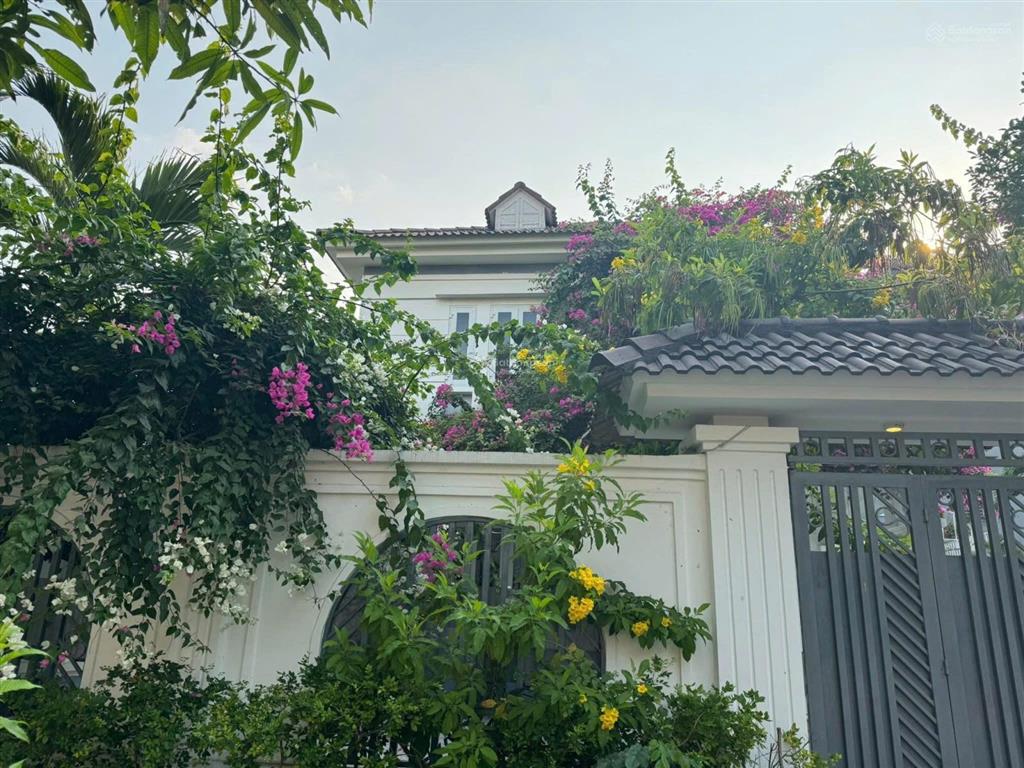 Bán cặp giang châu 1  nam việt á gđ1, sát sông siêu đẹp