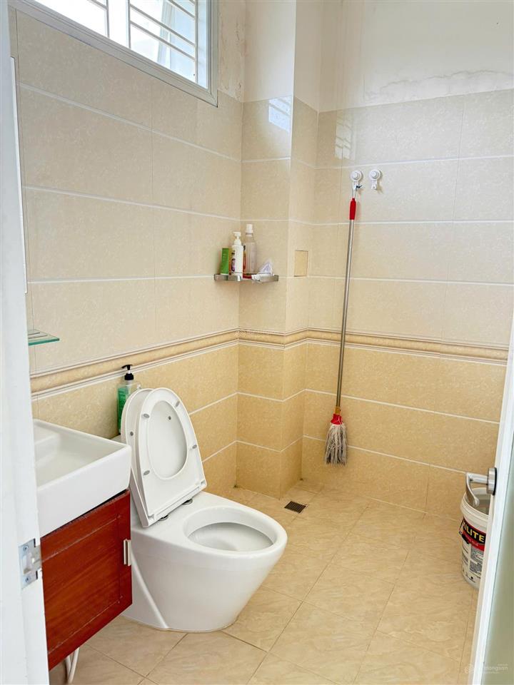 Bán biệt thự 2,5 tầng gần sông đường lê hữu khánh  nam việt á