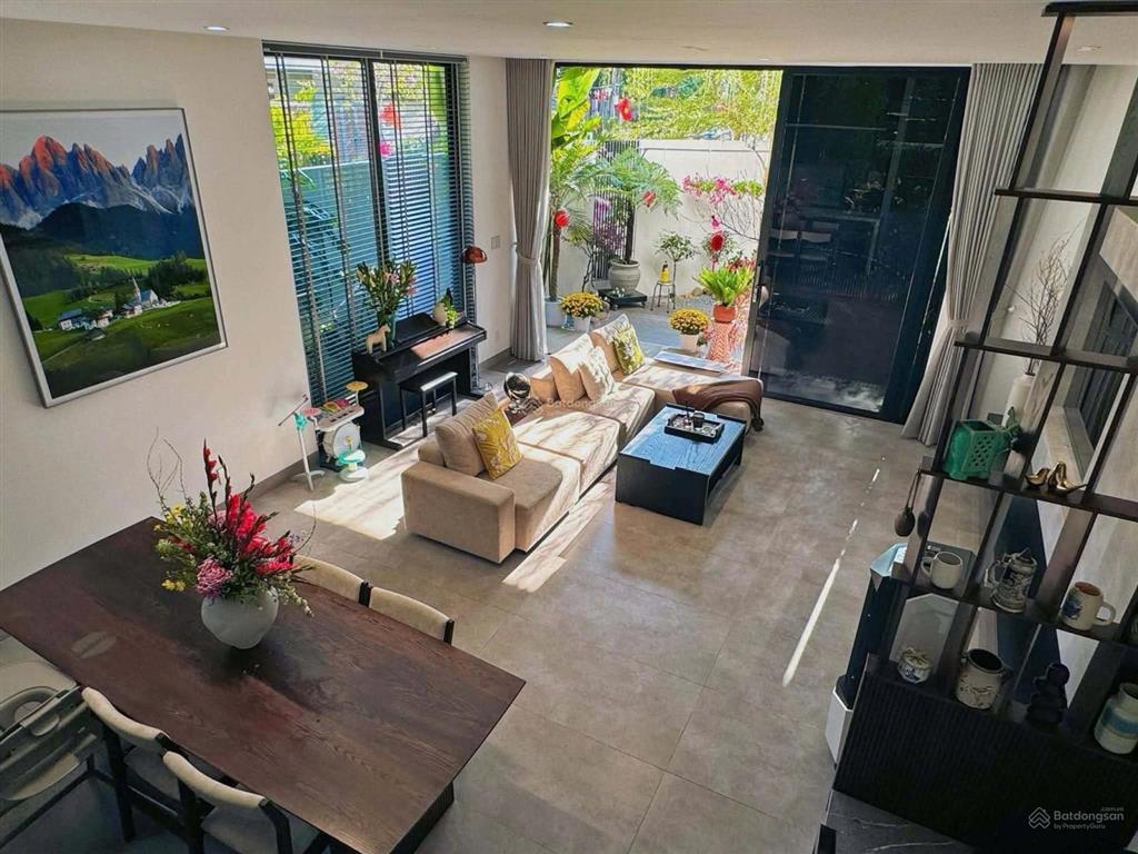 Cực phẩm nhà góc 2mt vị trí siêu đẹp khu nam việt á (tlcc) view siêu đẹp  thông thẳng