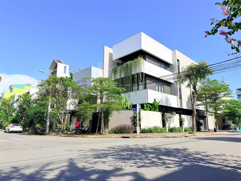 Siêu phẩm view công viên  khu nam việt á  giá cực tốt, hướng đông mát mẻ