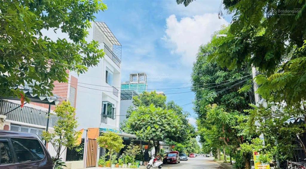 Cần bán lô đất đẹp  gd 1  kđt nam việt á  đường nguyễn lữ