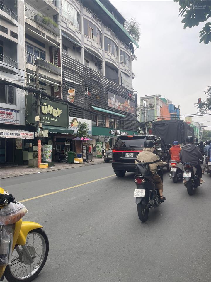 Cho thuê nhà nguyên căn mặt tiền âu cơ, quận tân bình dt 4x22m  5 lầu. thang máy. giá 30tr/tháng