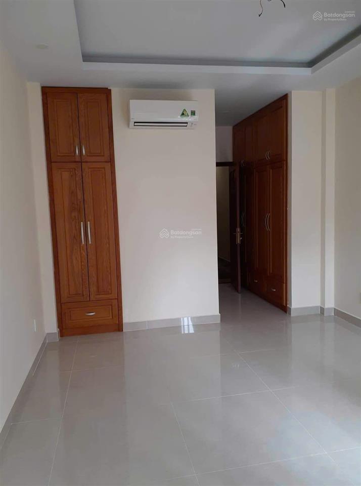 Cần tiền cho thuê nhà hẻm 10m đường nguyễn gia trí quận bình thạnh dt 4x203 lầu.giá 29tr/tháng