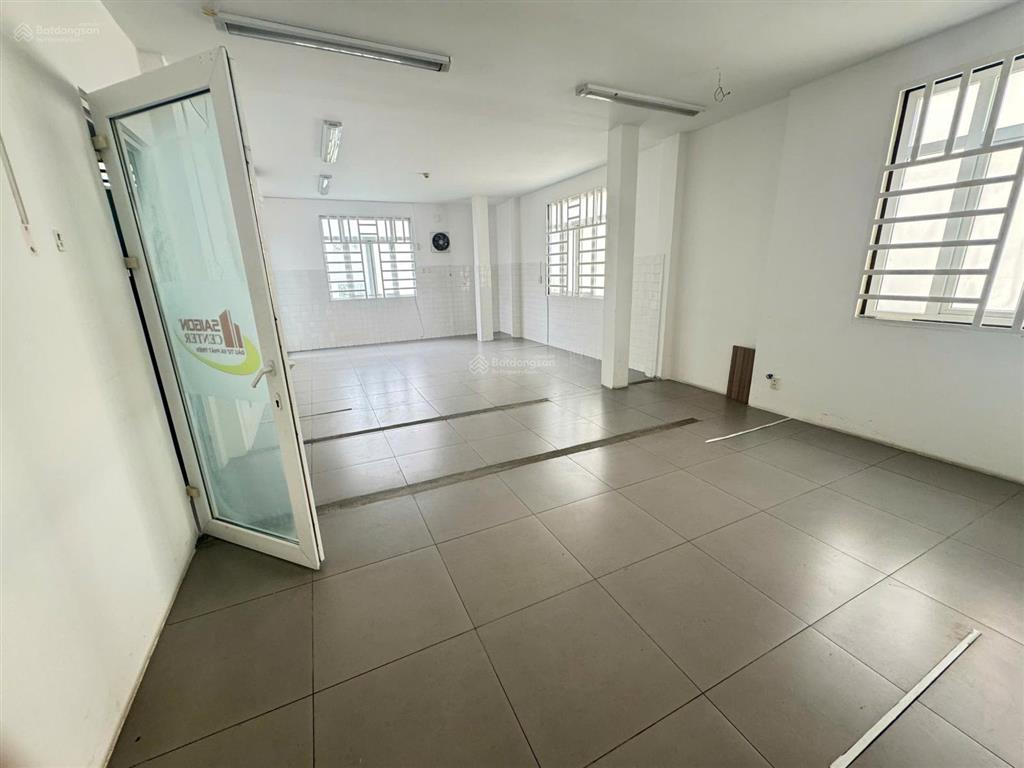 Cho thuê nhà mặt tiền điện biên phủ quận bình thạnh dt 4,5x30m hầm 6 lầu thang máy. giá 80tr/tháng