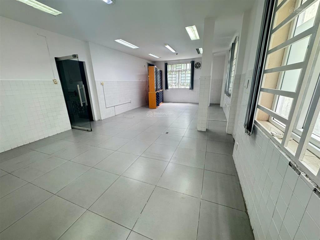 Cho thuê nhà mặt tiền điện biên phủ quận bình thạnh dt 4,5x30m hầm 6 lầu thang máy. giá 80tr/tháng