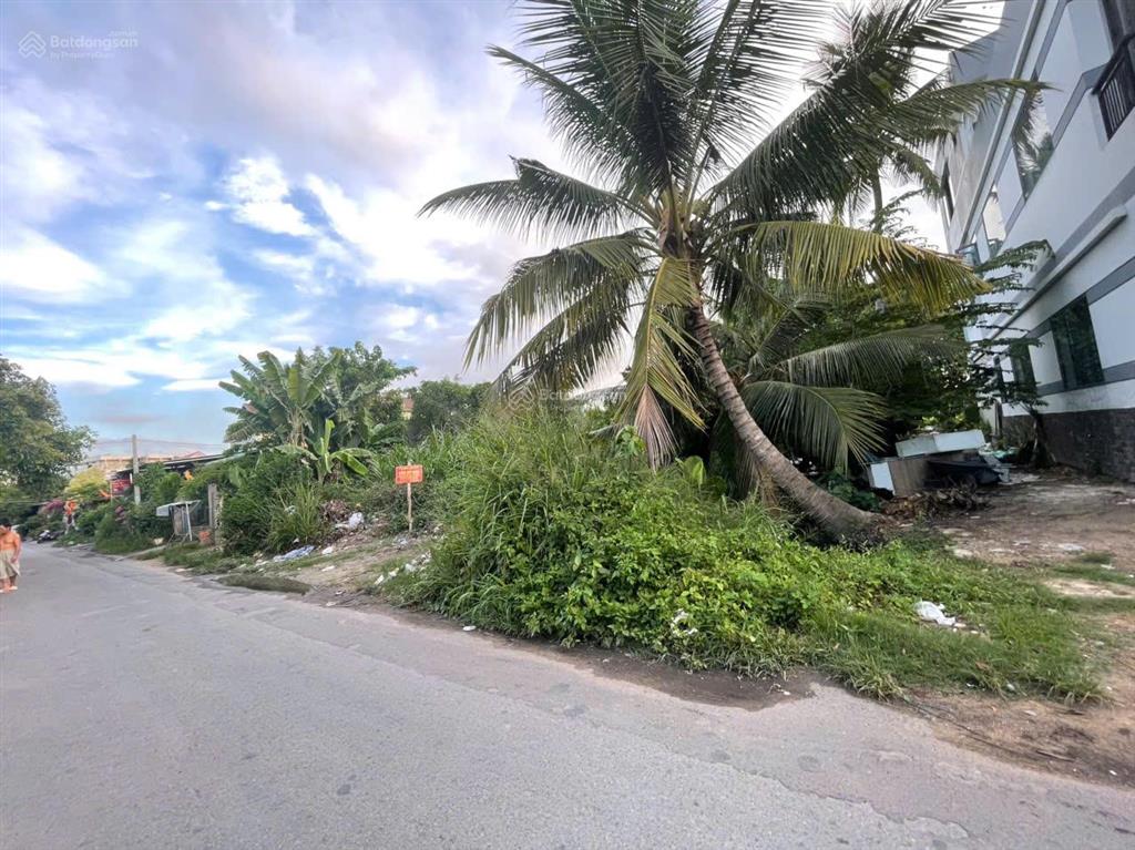 Cho thuê đất trống đường 36 ,đường 8m xe tải di chuyển thông thoáng dt 1700 m2 .giá thuê 25tr/tháng