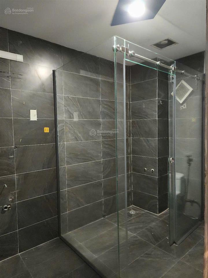 Cho thuê nhà hẻm điện biên phủ quận bình thạnh gần hutech dt 4x20hầm3 lầu. giá 30tr