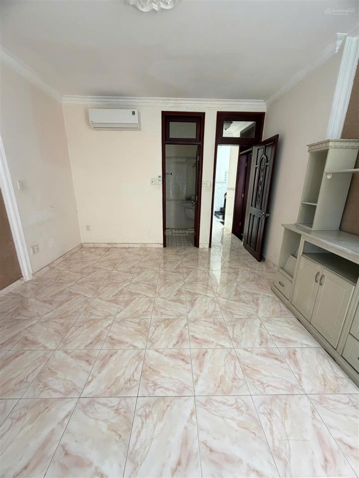 Cho thuê nhà nguyễn gia trí quận bình thạnh dt 8x18m  3 lầu. giá thuê 37tr/tháng