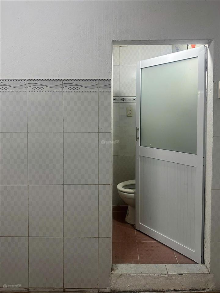 Cho thuê nhà hẻm 8m đường nguyễn xuân khoát cách đường vườn lài 100m dt 4x203 tầng. giá 16tr/tháng