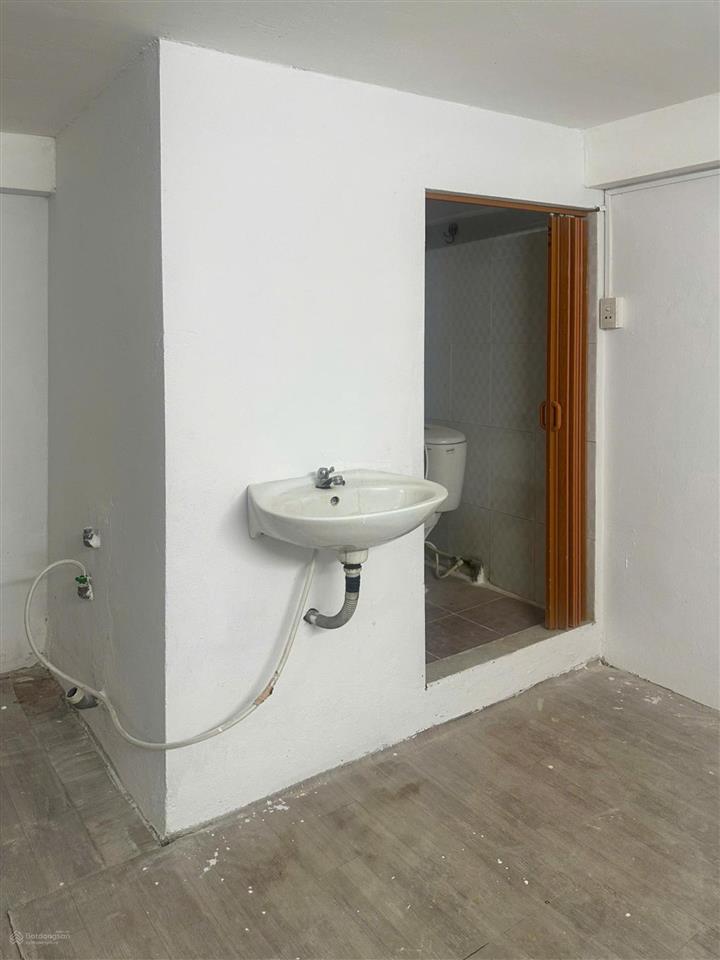 Cho thuê nhà hẻm 8m đường nguyễn xuân khoát cách đường vườn lài 100m dt 4x203 tầng. giá 16tr/tháng
