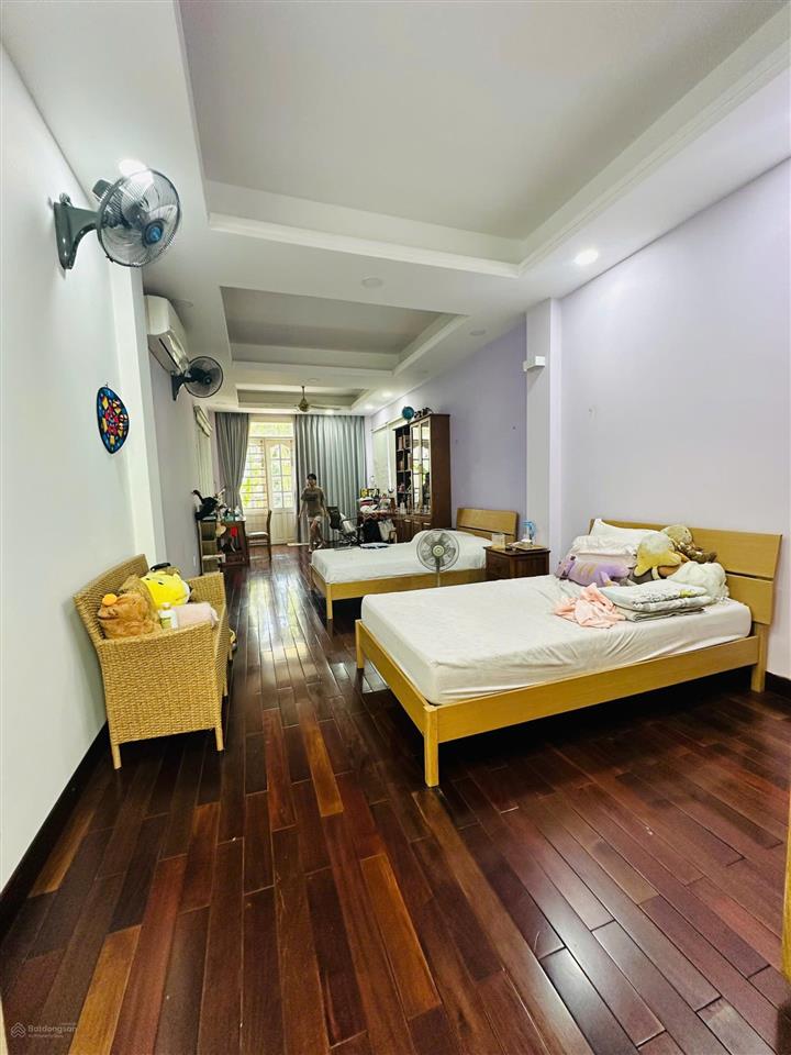 Cho thuê nhà nguyên căn hẻm 10m nguyễn gia trí quận bình thạnh dt 4x22m  2 lầu. giá 30tr/tháng