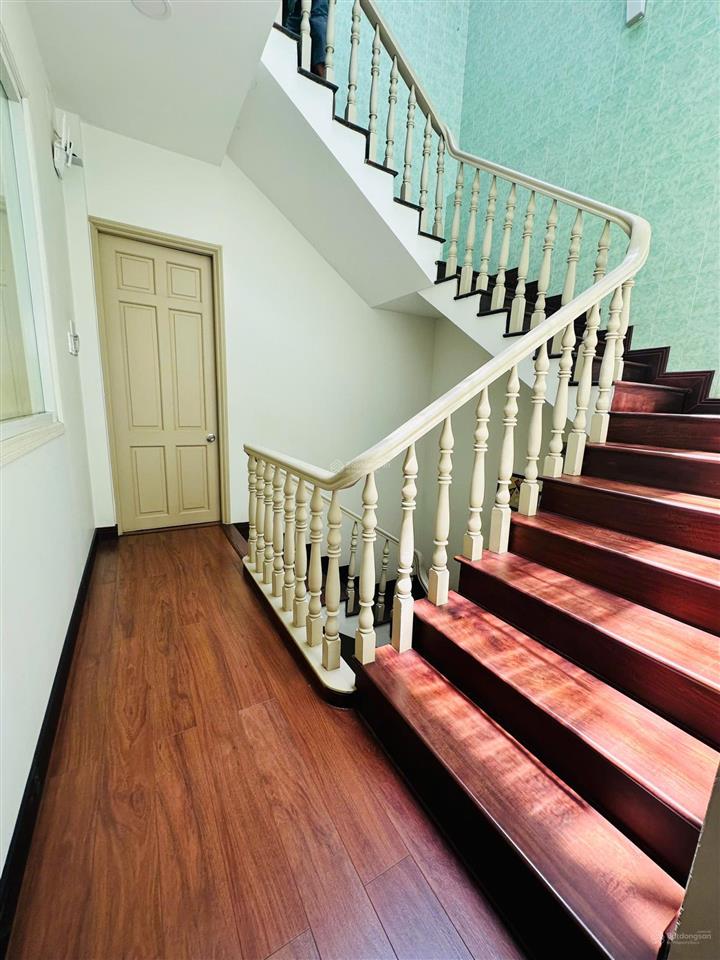 Cho thuê nhà nguyên căn hẻm 10m nguyễn gia trí quận bình thạnh dt 4x22m  2 lầu. giá 30tr/tháng
